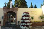 <a href='javascript:PopupPic('http://www.alhaurin.com/noticias/imagenes/2012/Octubre/cementerio.jpg')'><img src='http://www.alhaurin.com/nuevo/imagenes/lupita.gif'></a>