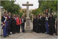 <a href='javascript:PopupPic('http://www.alhaurin.com/noticias/imagenes/2015/Abril/torrijos_cementerio_san_miguel.jpg')'><img src='http://www.alhaurin.com/nuevo/imagenes/lupita.gif'></a>